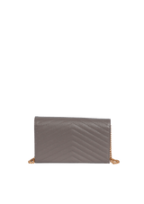 CASSANDRE ENVELOPE MATELASSÉ CHAIN WALLET