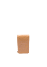 PHONE POUCH COM TAMPA EM COURO LIZARD OAT MILK