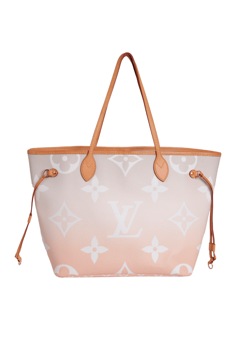 MONOGRAM GIANT BY THE POOL NEVERFULL MM