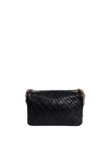 WESTMINSTER TANGLED PEARL CHAIN FLAP BAG