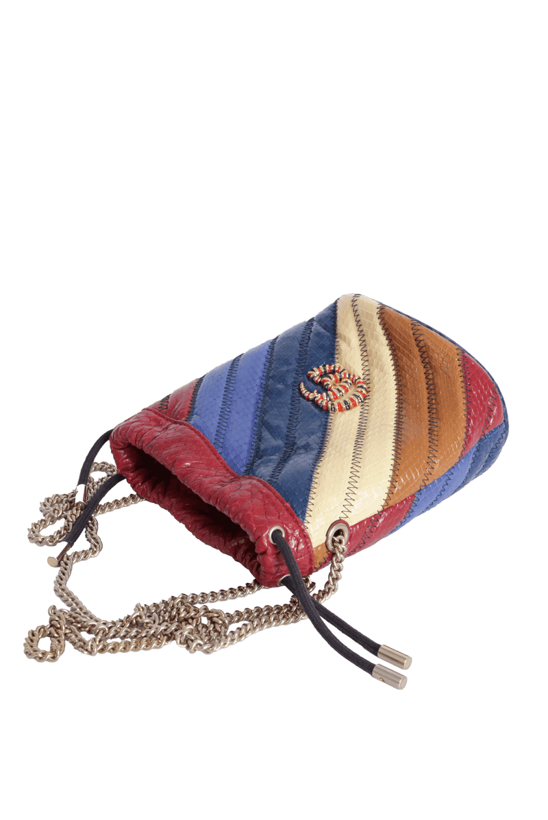 GG MARMONT DIAGONAL BUCKET BAG