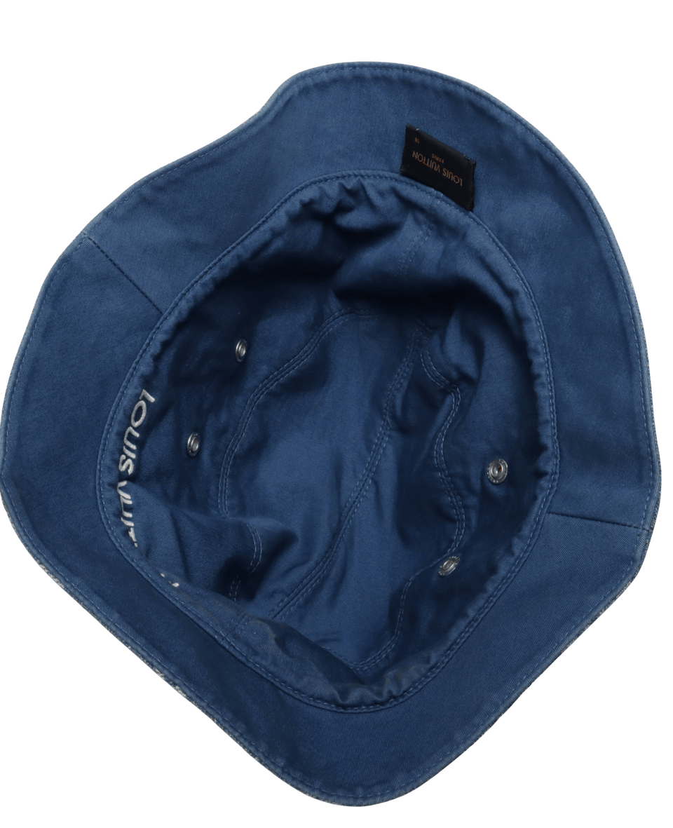 CHAPÉU LOUIS VUITTON MONOGRAM ESSENTIAL DENIM BUCKET AZUL ORIGINAL CHAPÉU LOUIS VUITTON MONOGRAM ESSENTIAL DENIM BUCKET AZUL ORIGINAL