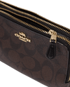 SIGNATURE WRISTLET
