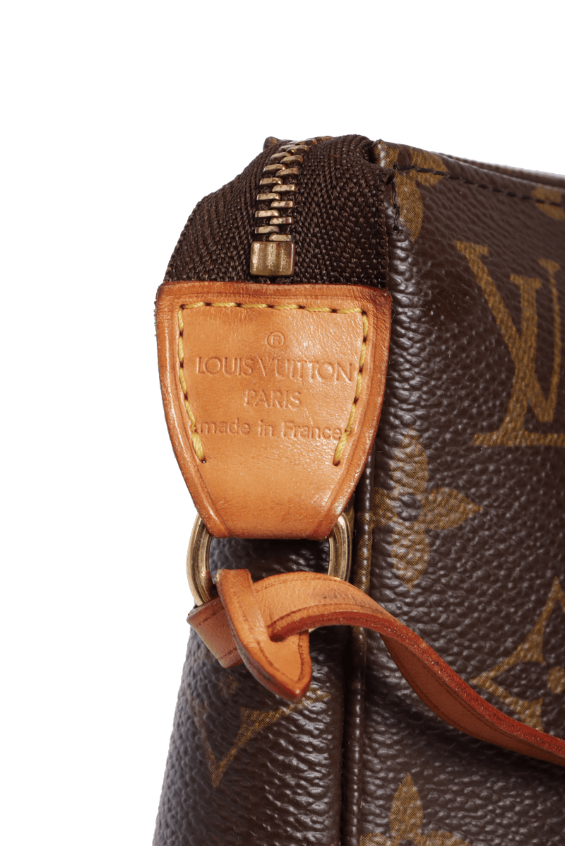 MONOGRAM POCHETTE ACCESSOIRES