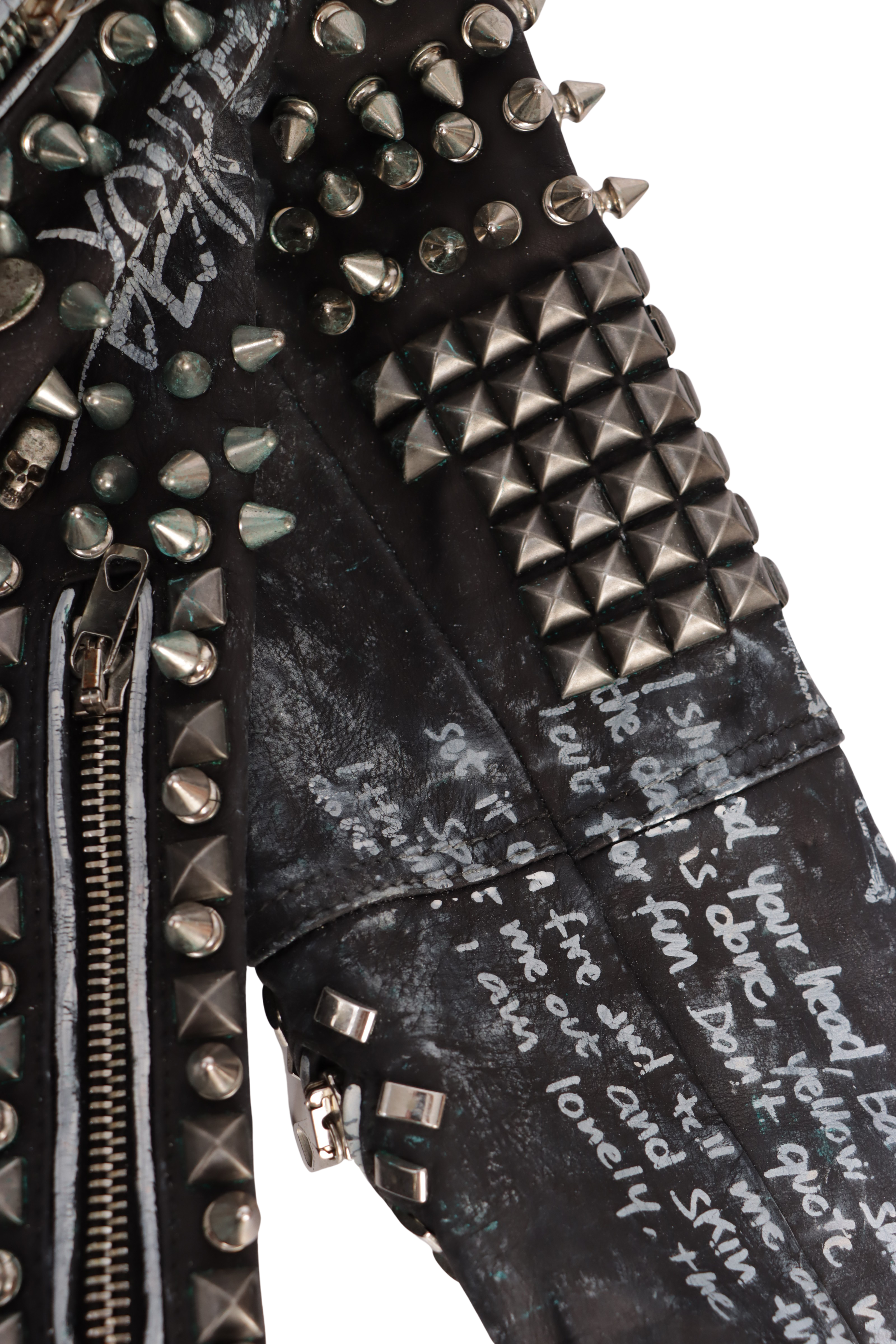 STUDDED JACKET 46