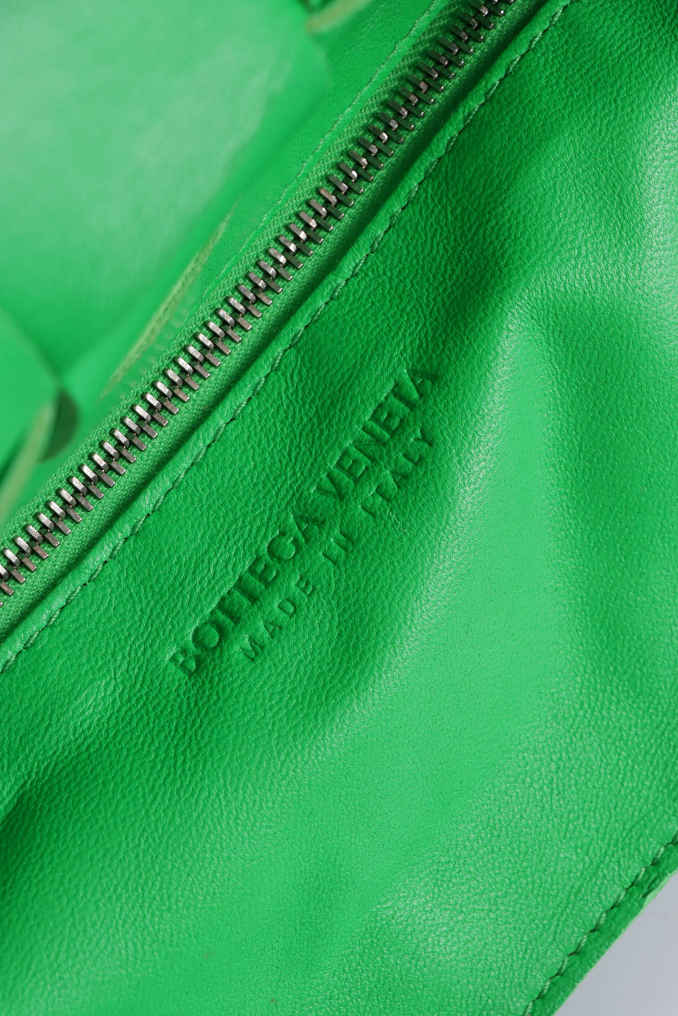 BOLSA BOTTEGA VENETA CASSETTE BAG VERDE ORIGINAL – Gringa