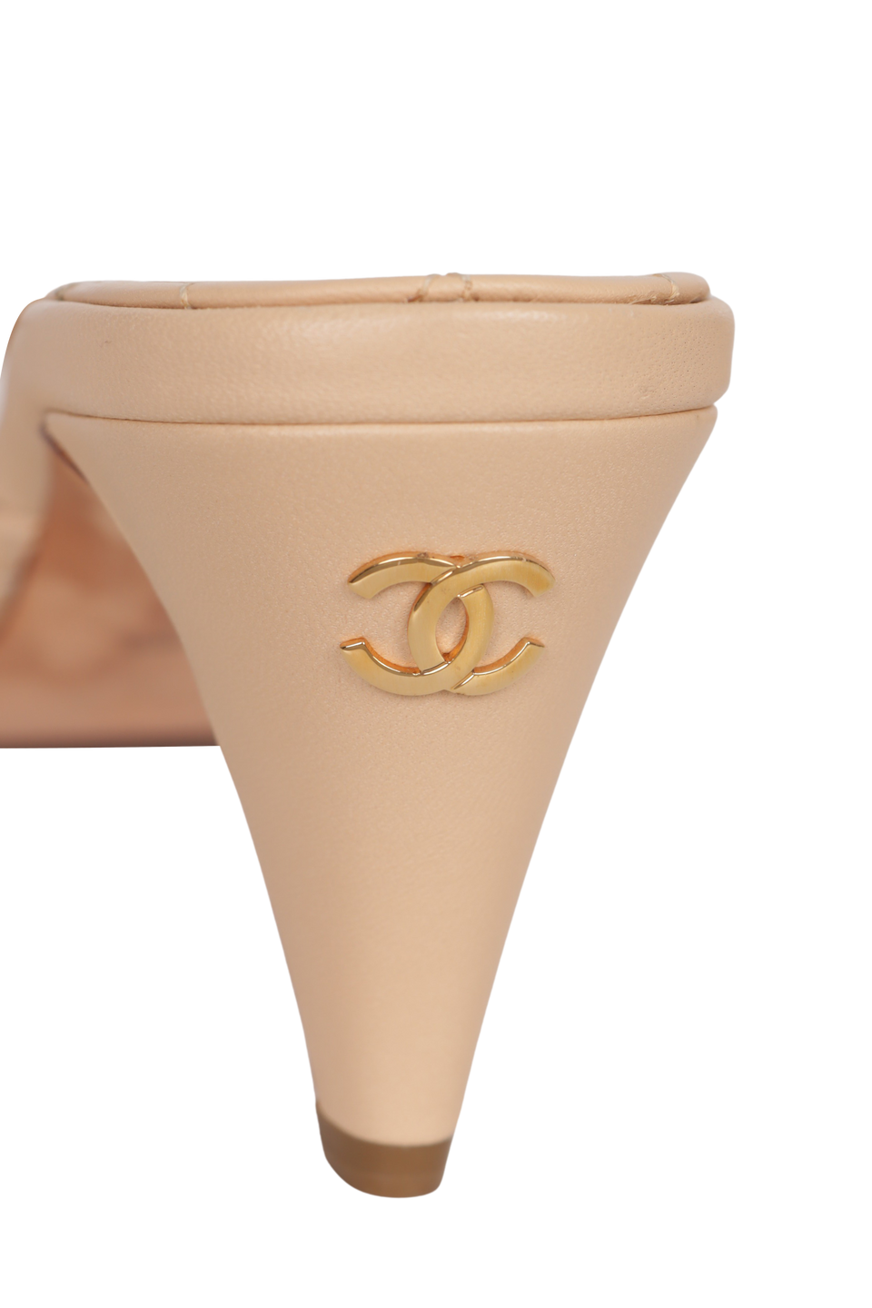 SALTO CHANEL LAMBSKIN CC MULES BEGE 36.5 ORIGINAL – Gringa