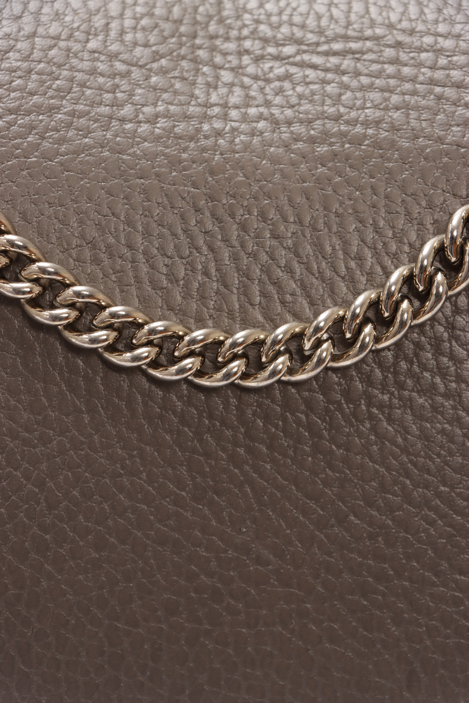 『Hollywood CHAIN BROWN×SILVER』 BOLSA GUCCI INTERLOCKING G DOLLAR CHAIN CINZA ORIGINAL – Gringa