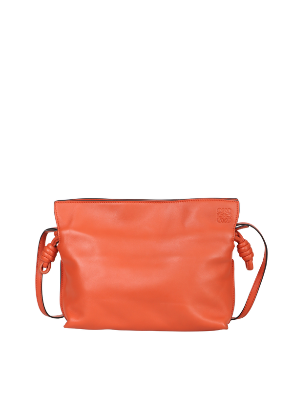 MINI FLAMENCO KNOT CLUTCH