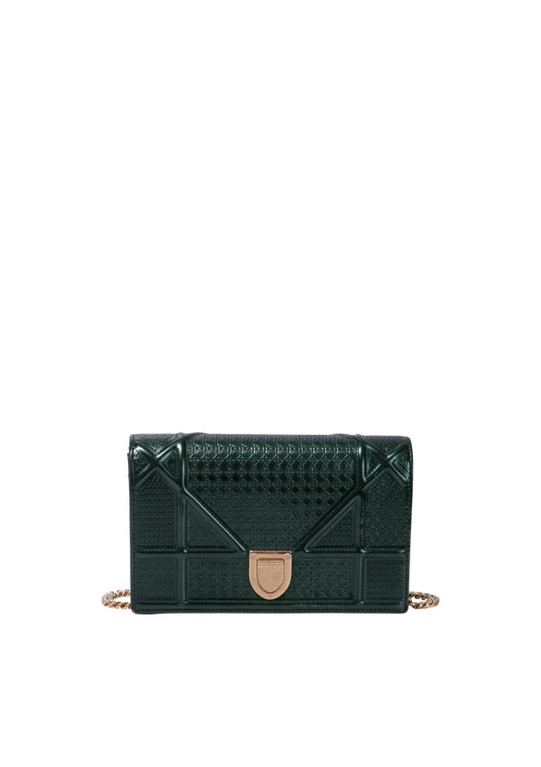 MICRO-CANNAGE DIORAMA WALLET ON CHAIN