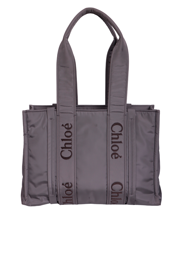 MEDIUM NYLON WOODY TOTE