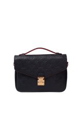 MONOGRAM EMPREINTE POCHETTE MÉTIS