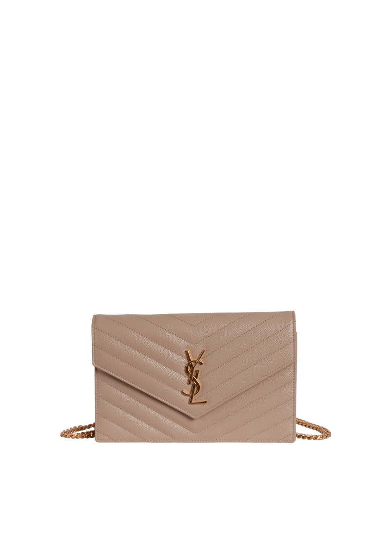 CASSANDRE ENVELOPE MATELASSÉ CHAIN WALLET