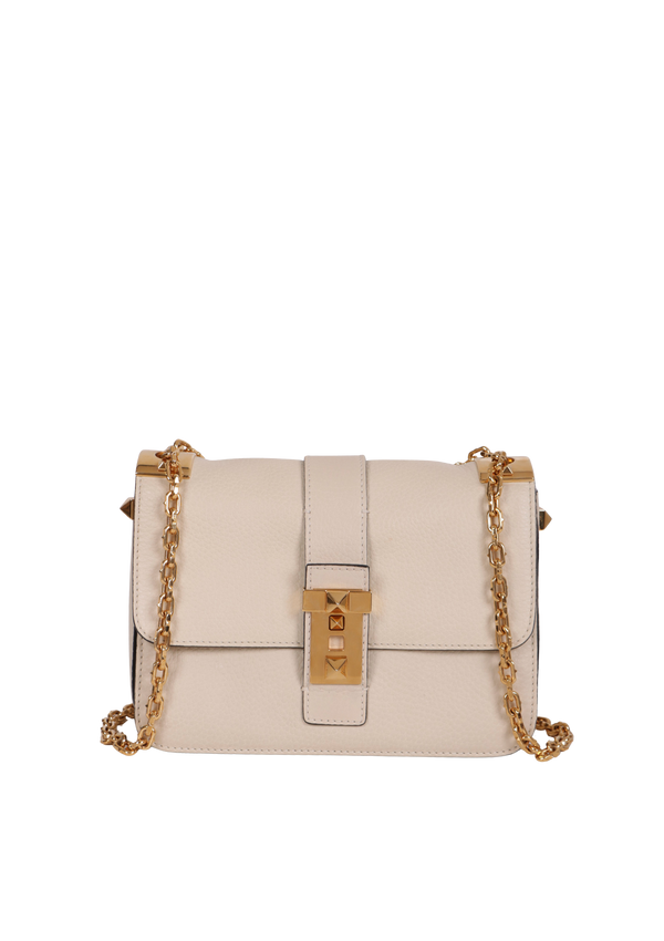 B-ROCKSTUD FLAP BAG