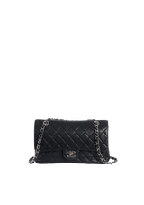 MEDIUM CLASSIC DOUBLE FLAP CAVIAR