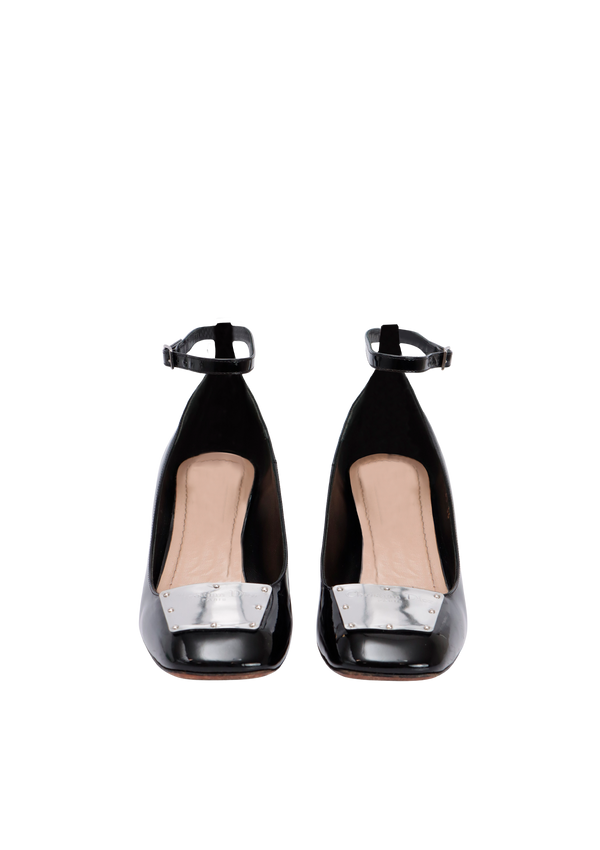 PATENT LEATHER PUMPS 34