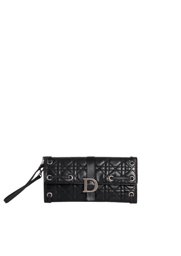 CANNAGE D WRISTLET CLUTCH