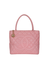 CC QUILTED MEDALLION TOTE