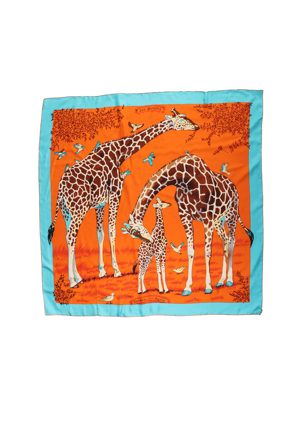 LES GIRAFES SILK SCARF