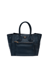 VITELLO DAINO FRONT POCKET WING TOTE