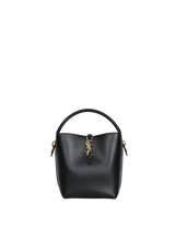 LE 37 SMALL BUCKET BAG
