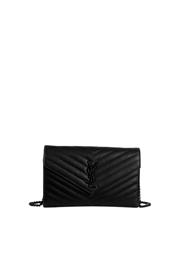 CASSANDRE ENVELOPE MATELASSÉ CHAIN WALLET