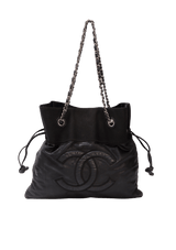 TIMELESS DRAWSTRING TOTE