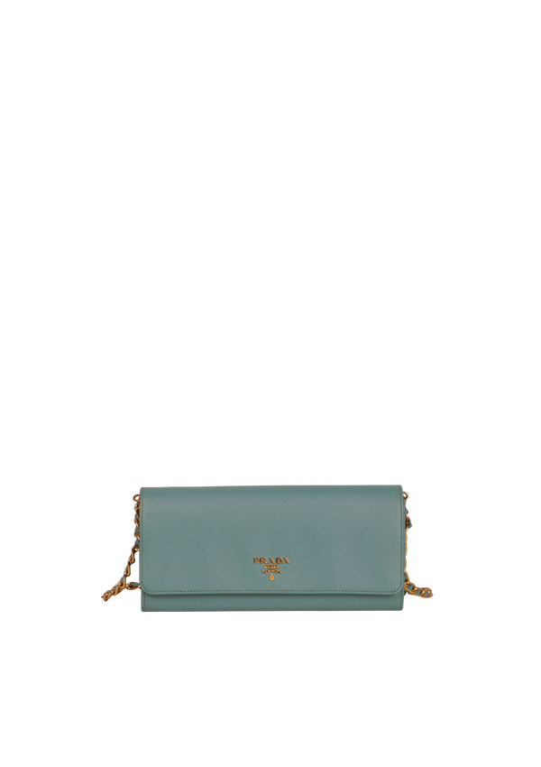 SAFFIANO LUX WALLET ON CHAIN