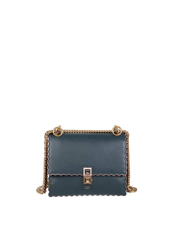 SCALLOPED SMALL KAN I BAG