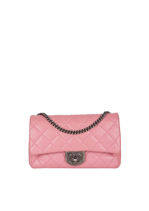 MEDIUM DOUBLE CARRY WAIST CHAIN FLAP BAG