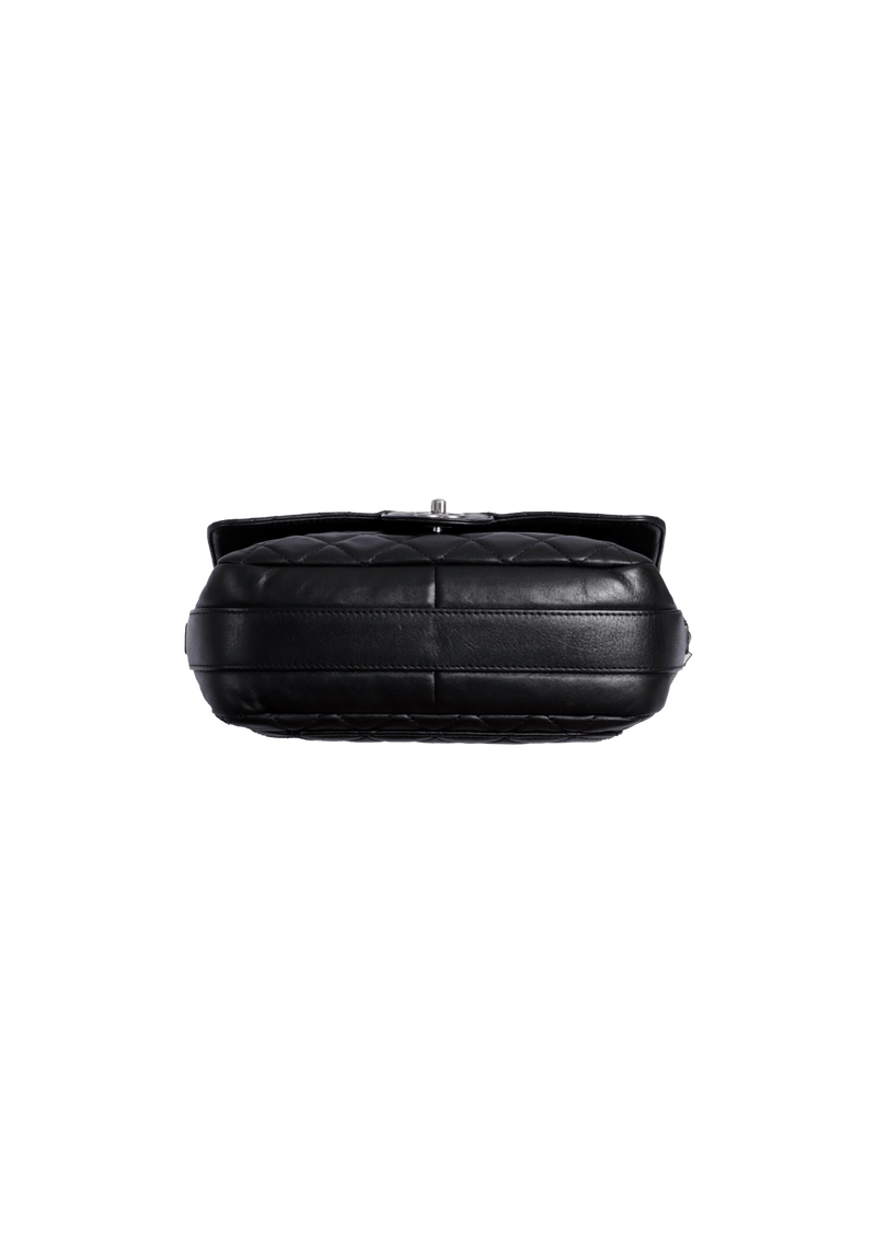 CC FLAP MESSENGER BAG