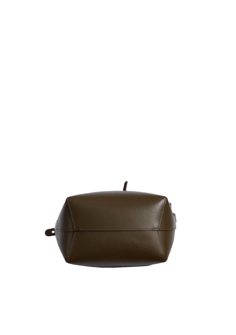 LEATHER BUCKET BAG