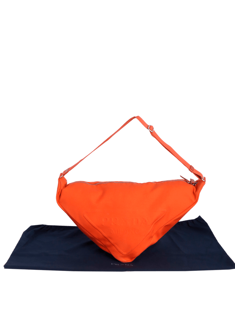 CANVAS TRIANGLE BAG