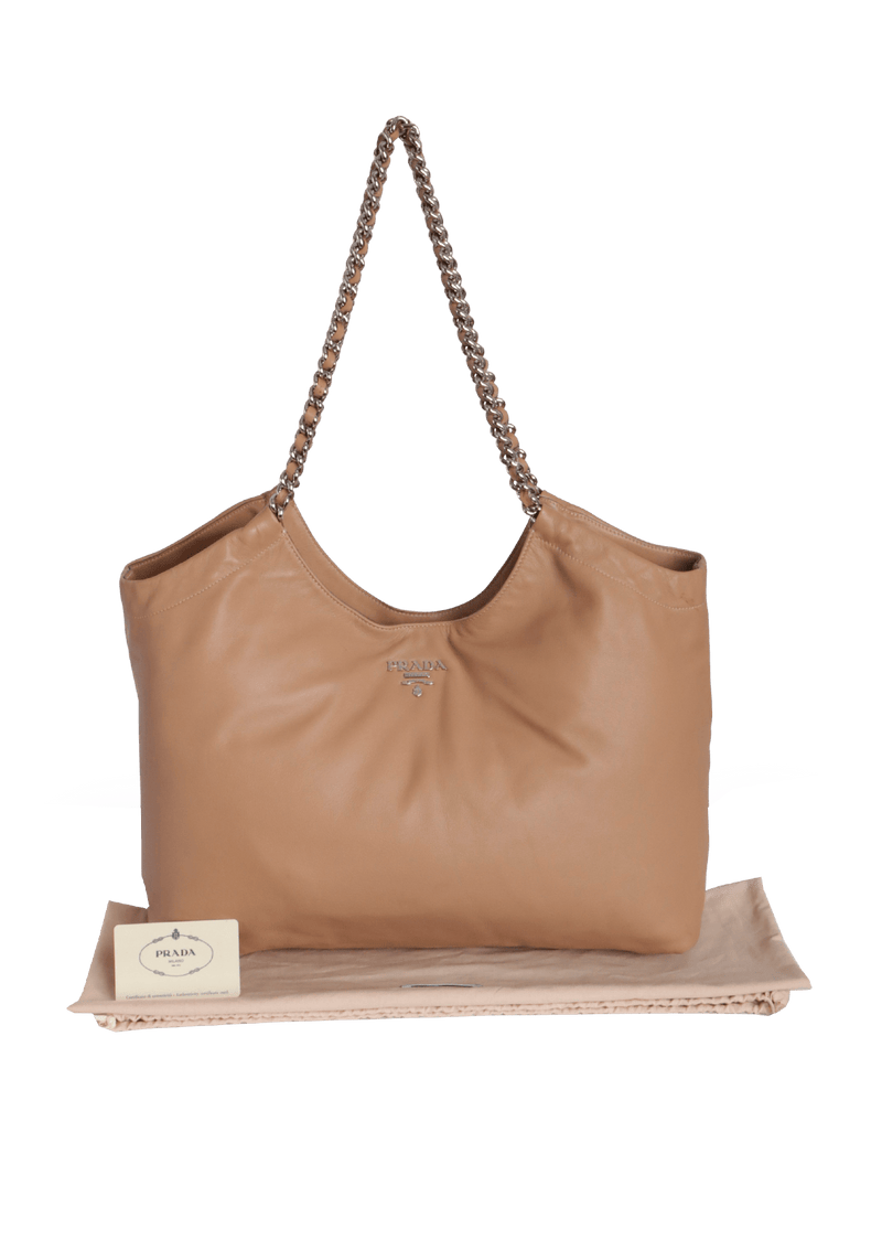 VITELLO SOFT CHAIN TOTE