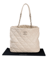 STITCH CHAIN TOTE