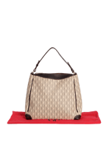 SIGNATURE HOBO BAG