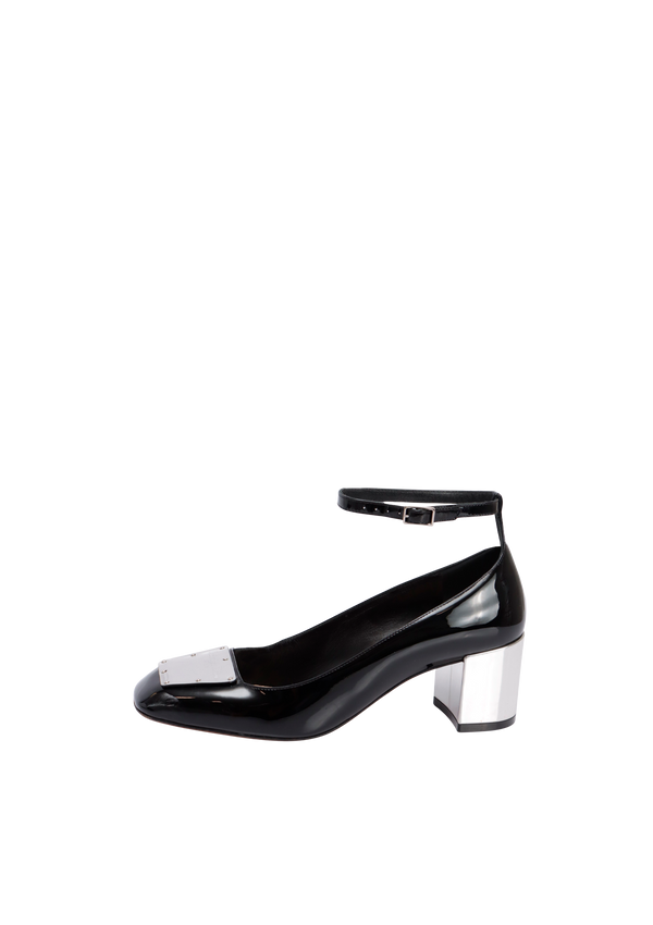 PATENT LEATHER PUMPS 34