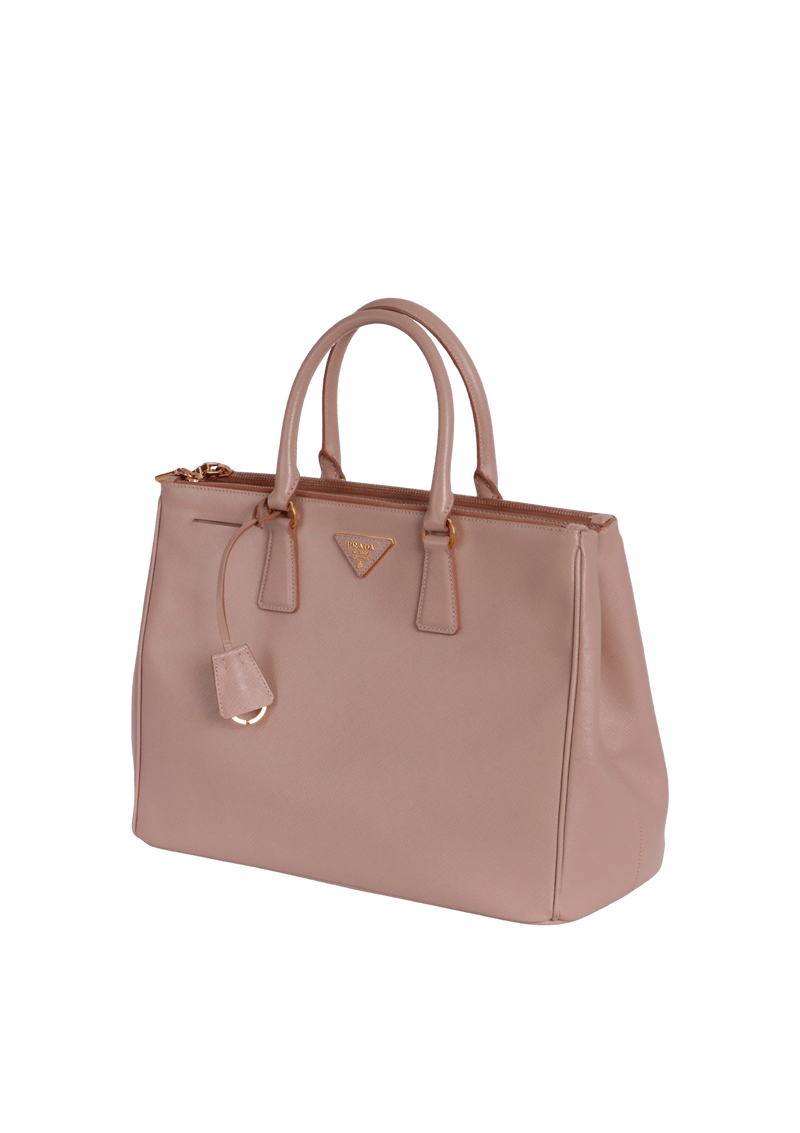 MEDIUM SAFFIANO LUX DOUBLE ZIP GALLERIA