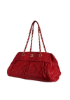 CHIC QUILT BOWLING BAG