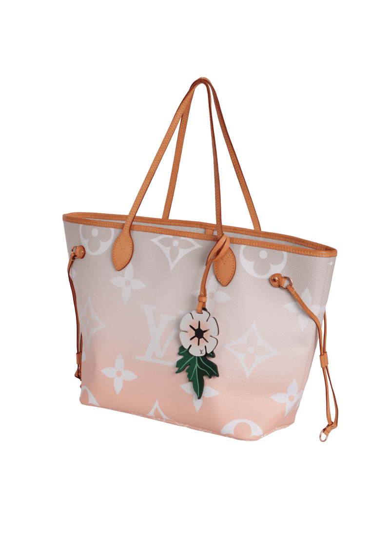 MONOGRAM GIANT BY THE POOL NEVERFULL MM