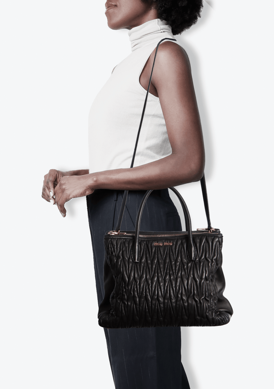 BOLSA MIU MIU SIDE ZIP CONVERTIBLE BAG PRETO ORIGINAL – Gringa