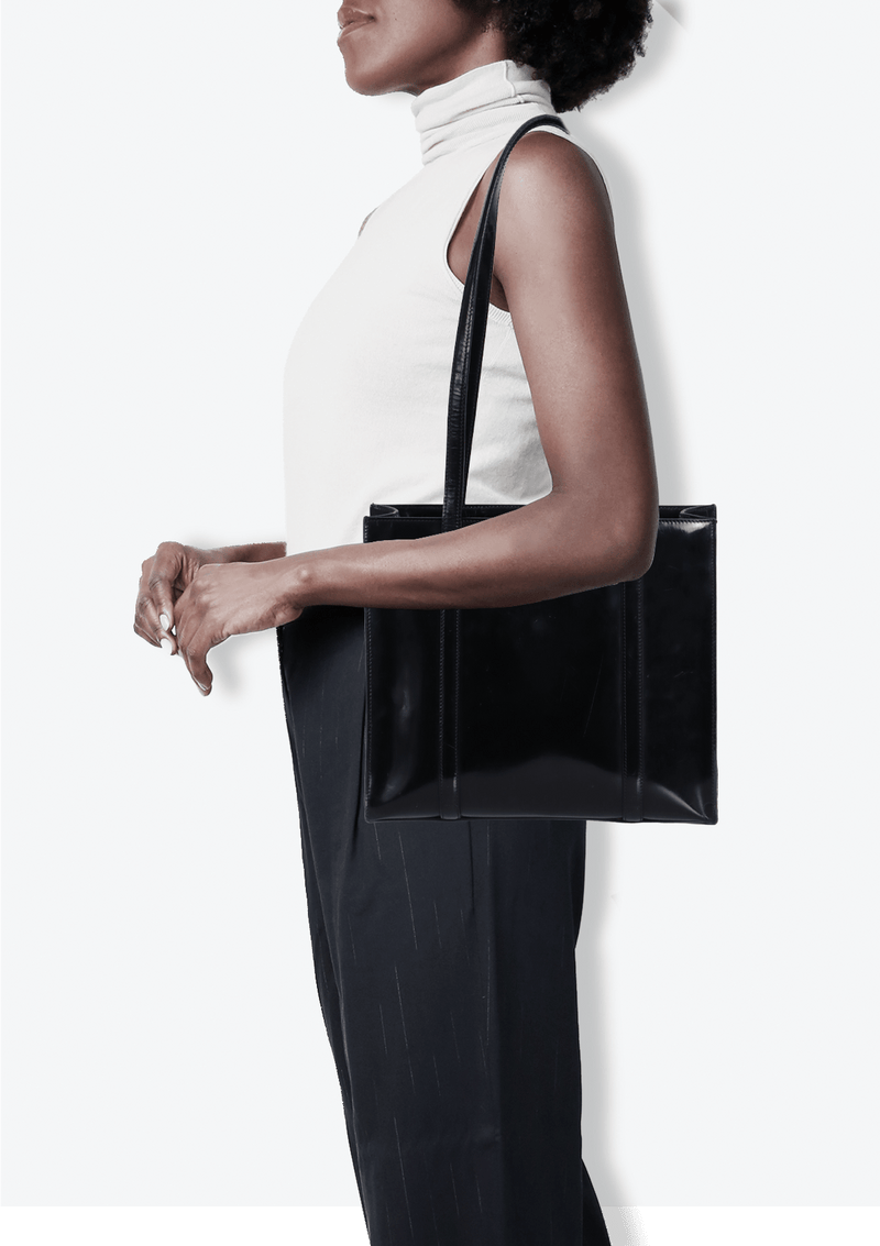 PATENT LEATHER TOTE BAG