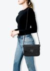 GUITTAR ROCKSTUD ROLLING BAG