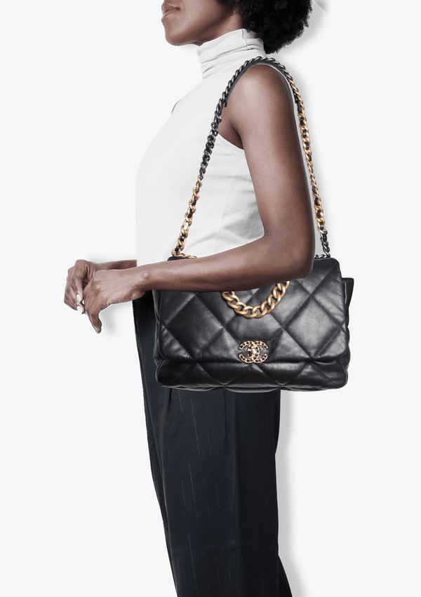 MAXI 19 FLAP BAG
