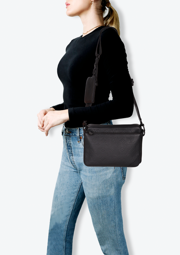 MONOGRAM TRIO MESSENGER