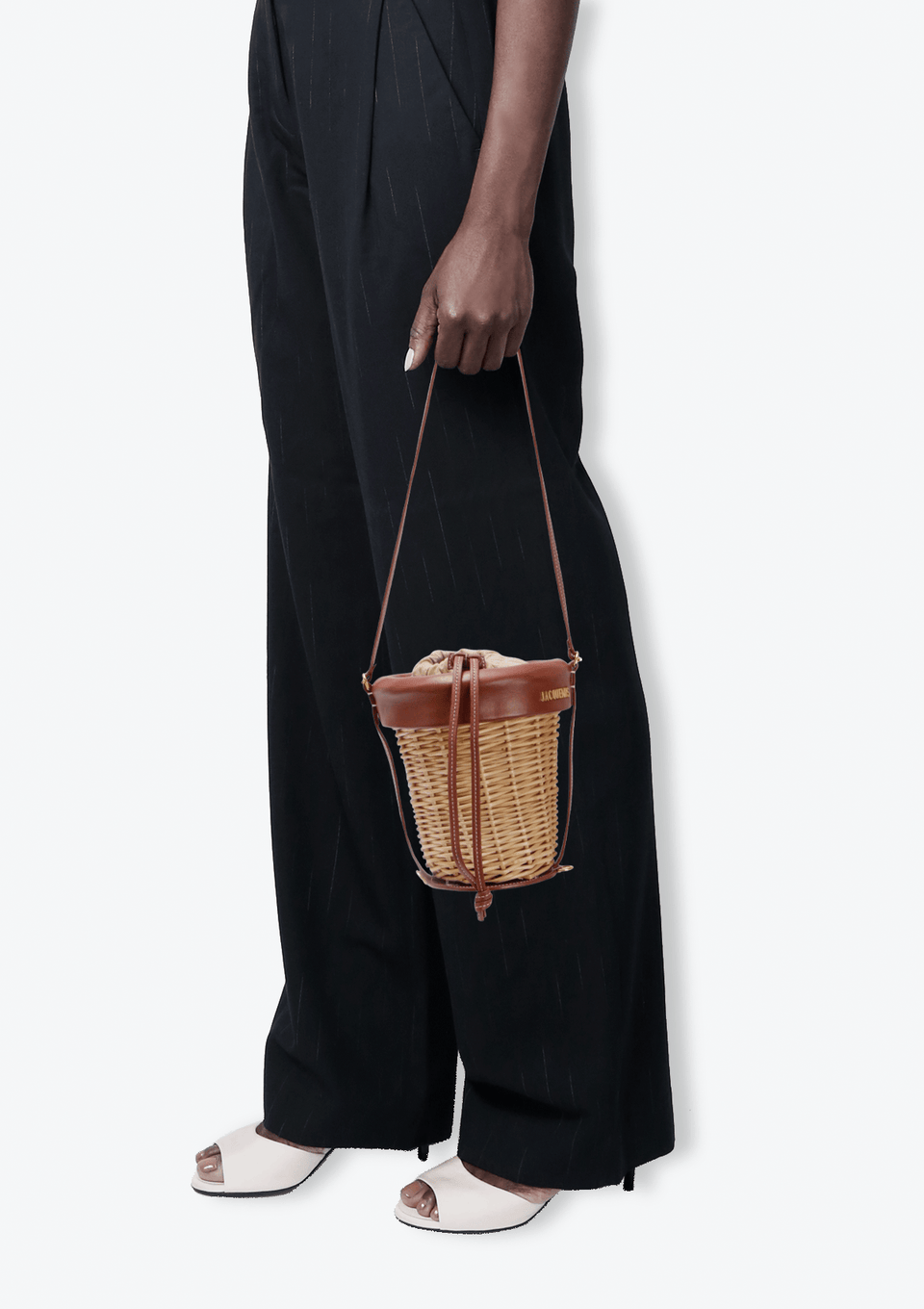 Jacquemes ノースリーブ BOLSA JACQUEMUS LE PANIER SEAU BUCKET MARROM ORIGINAL – Gringa