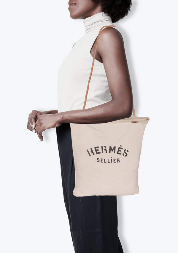 ALINE GROOMING BAG