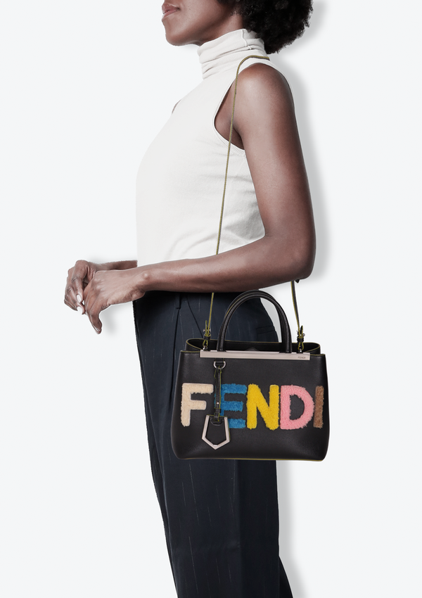 PETITE 2JOURS SHEARLING LOGO BAG