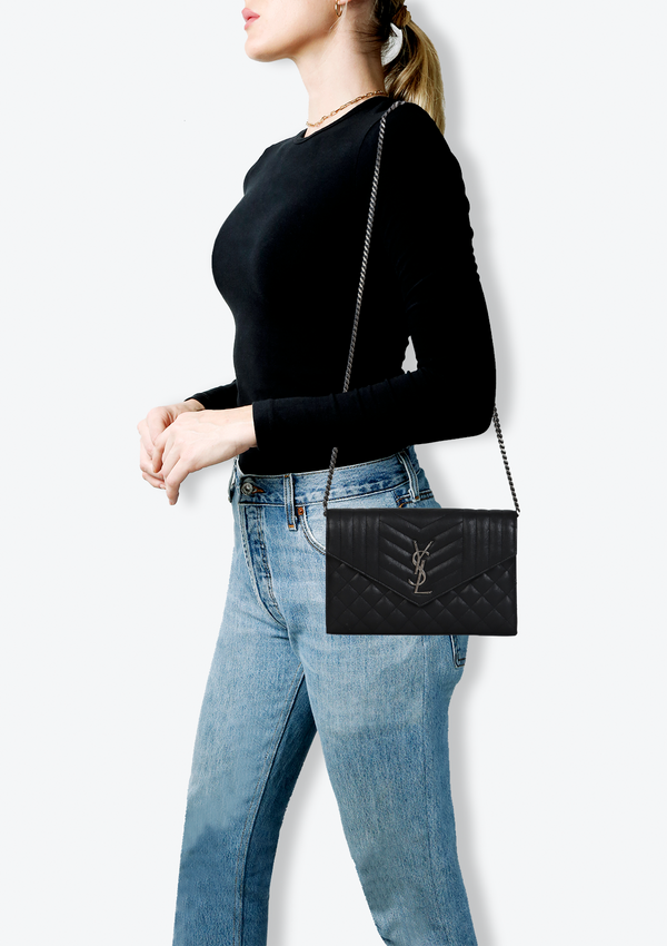 MONOGRAMME ENVELOPE WALLET ON CHAIN