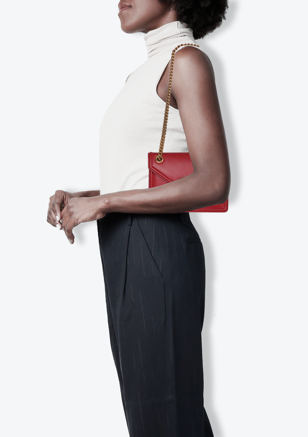 ENVELOPE DEVOTION SHOULDER BAG